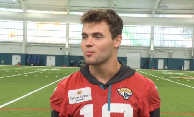 Canadian QB Rourke clears waivers, assigned to Jaguars practice roster